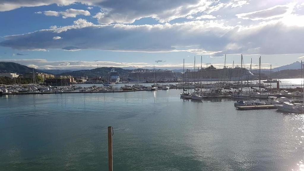 Casa Marina Appartement La Spezia Buitenkant foto